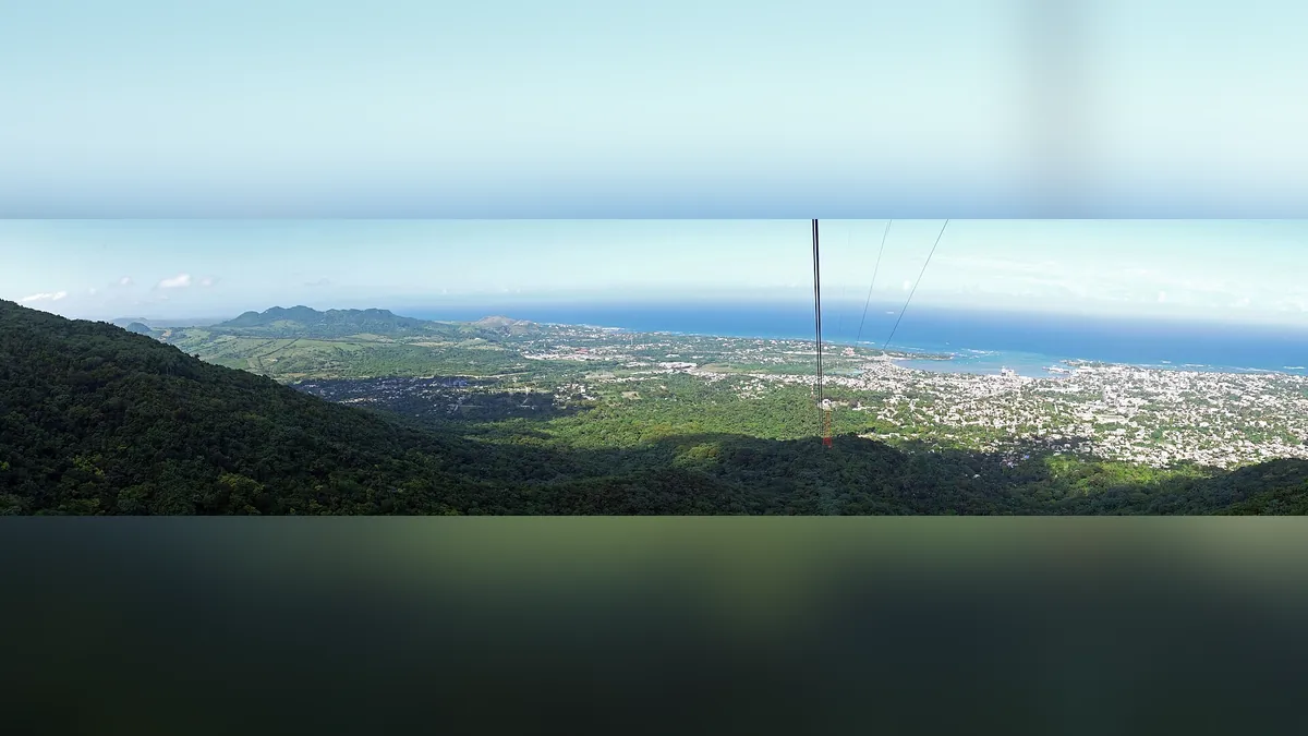 Panorámica real de Puerto Plata en la costa atlántica de República Dominicana, incluida en la ruta turística del norte